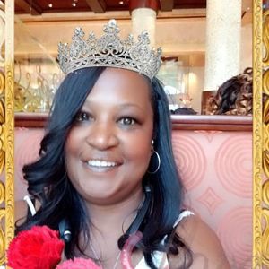 Meet your Posher, Loretta